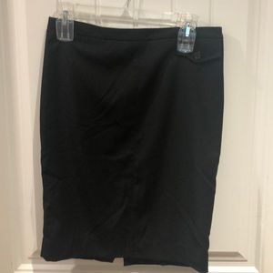 GAP black pencil skirt.